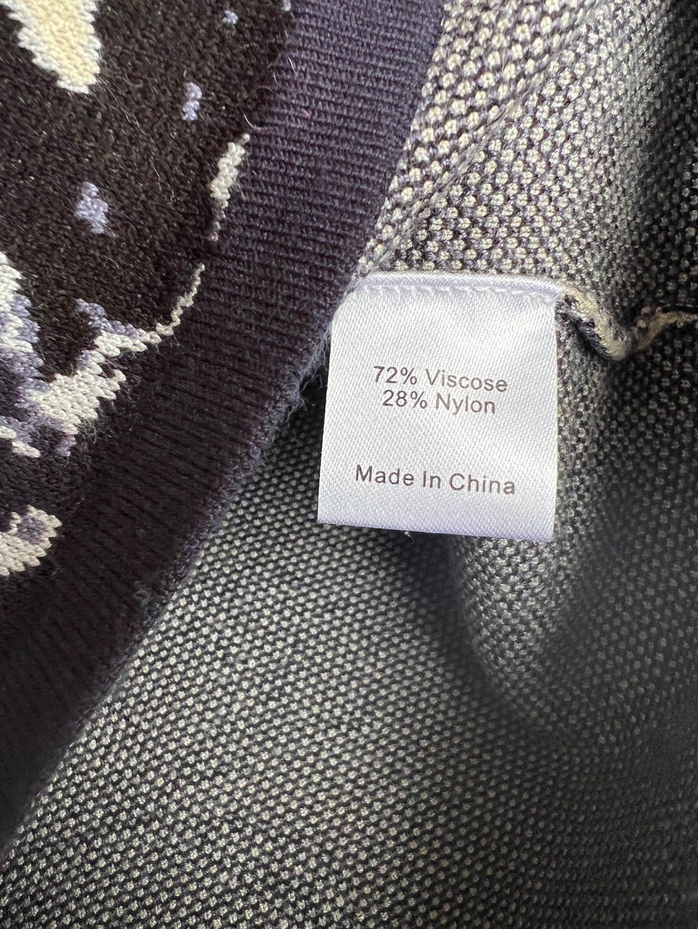 Tuckernuck Floral Horizon Knit Jacquard Cardigan floral navy cream size M - Picture 11 of 17